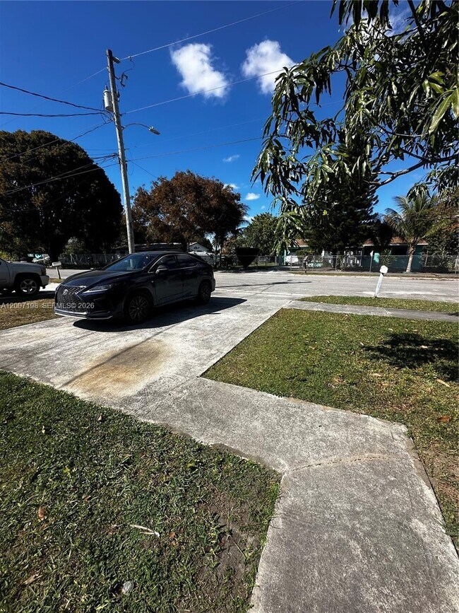 Foto del edificio - 10452 SW 177th St