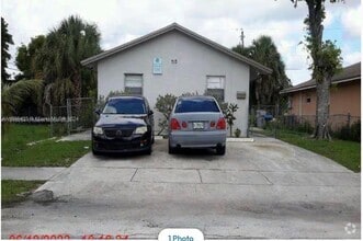 Building Photo - 713 NW 4th Ave