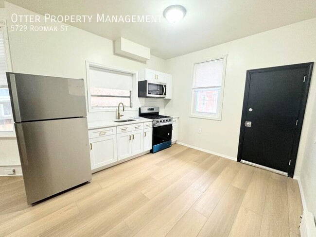 Foto del edificio - 3BR/1.5BA Lovely Cobbs Creek Home