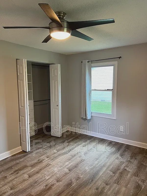 Building Photo - 115 Alice Dr