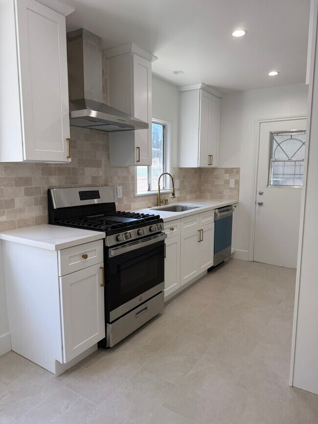 Foto del edificio - 11610 Oxnard St