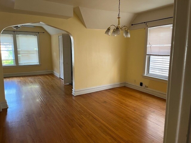 Foto principal - 2932 N Whipple St