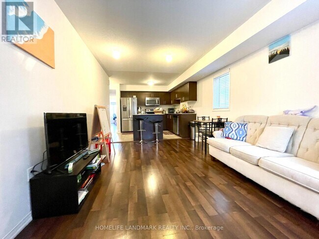 Photo du bâtiment - 2496 Post Rd