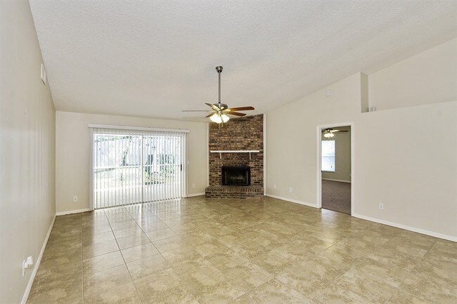Building Photo - 1070 Big Oaks Blvd
