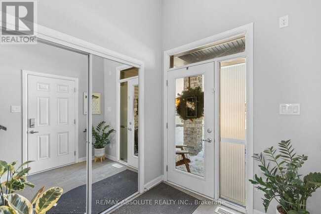 Building Photo - 80 Natare Pl