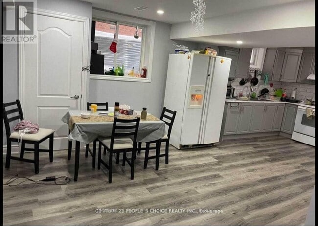 Photo du bâtiment - 24 Skranda Hill