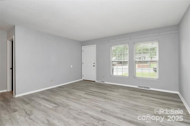 Building Photo - 4709 Americana Ave