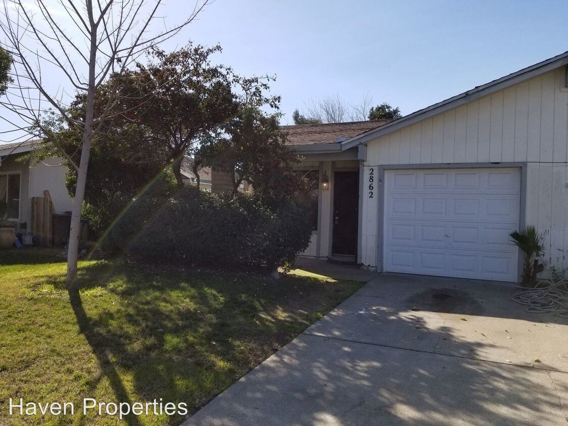 Primary Photo - 2860 Cochise Ct