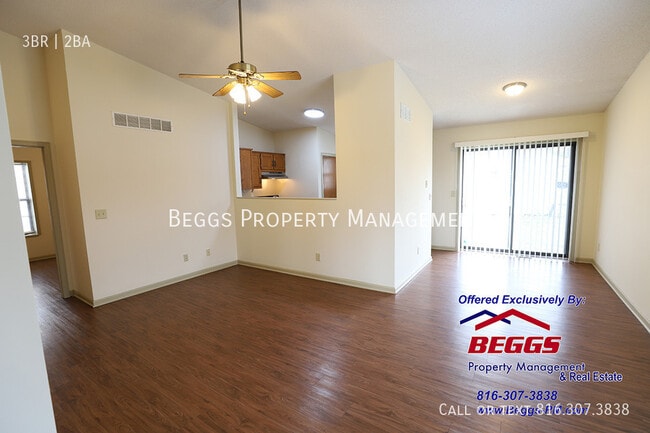 Building Photo - 300 S Terrace Ave