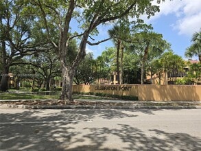 Building Photo - 15545 Miami Lakeway N