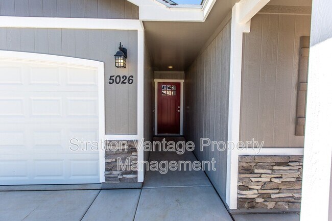 Building Photo - 5026 S 11th Pl