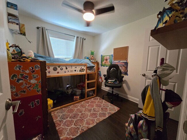 Foto del edificio - Updated - one story home in Moorpark's desirable Peach Hill neighborhood