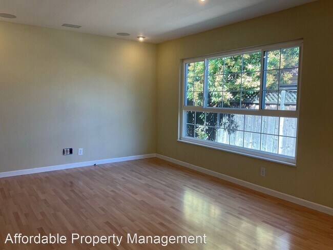 Building Photo - 3 br, 2 bath House - 41235 Norman Court