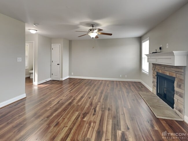 Building Photo - 495 Mirren Circle Clarksville TN