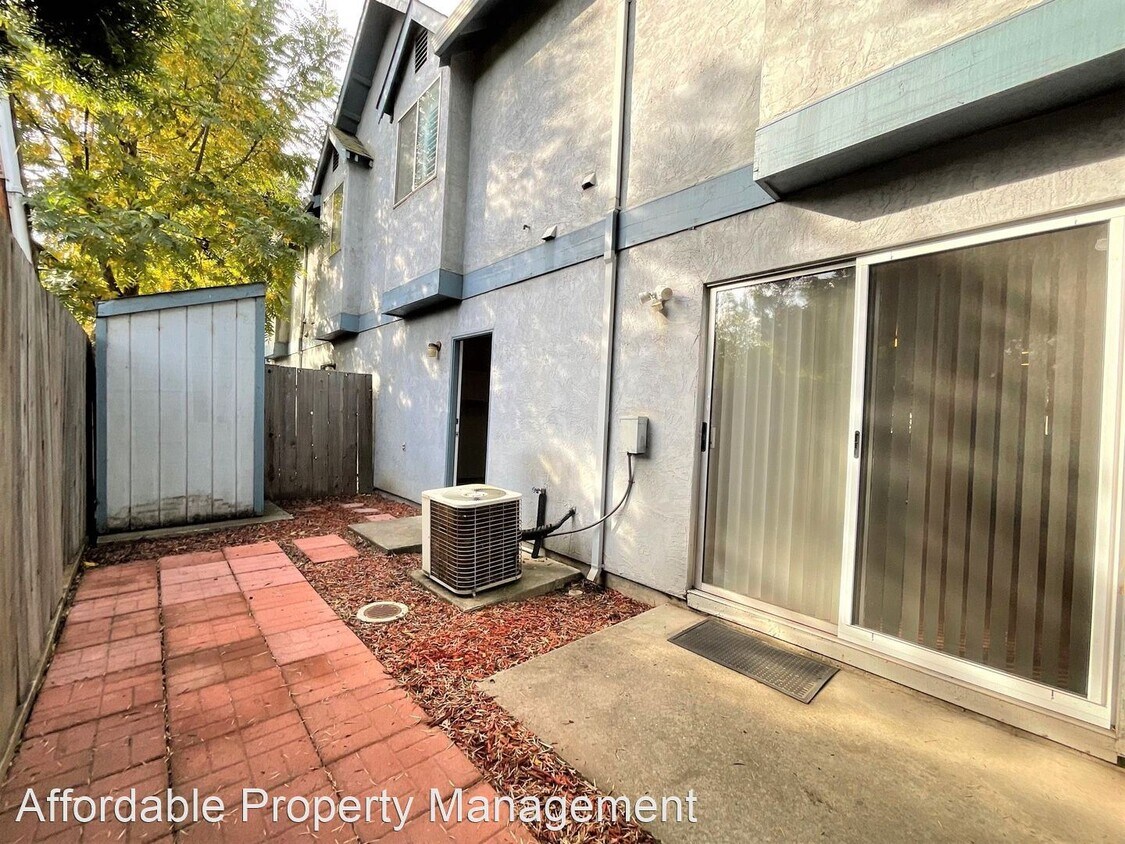 Foto principal - 918 W Tennyson Rd