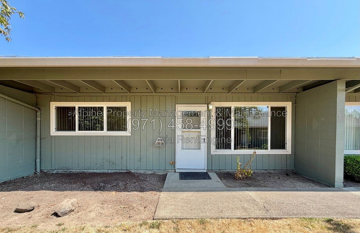 Photo - 925 Nw Joy Ave