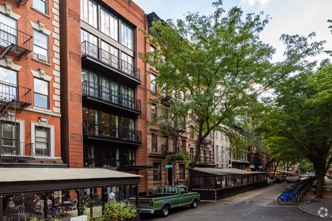 North Corner - 52 Macdougal St