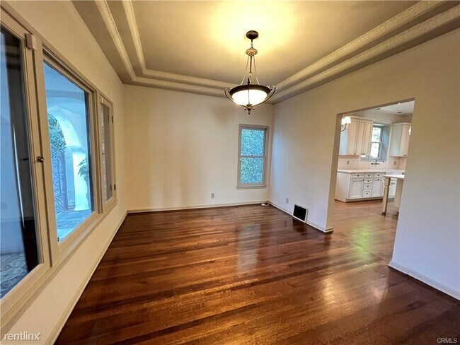 Foto del edificio - 3 br, 2 bath House - 8210 W 4th St