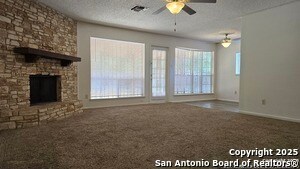 Foto del edificio - 8203 Meadow Swan St