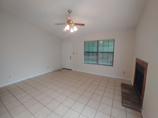 Building Photo - 1440 N 61st Ave