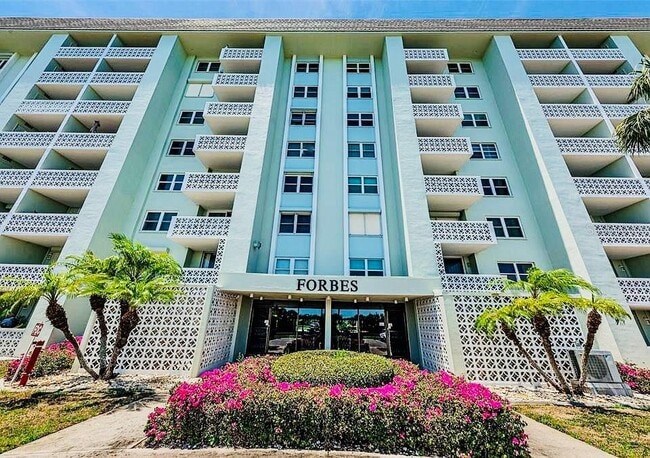 Building Photo - 9 Forbes Pl