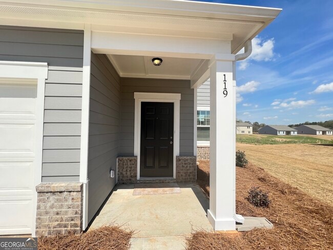 Building Photo - 119 Pond Ct