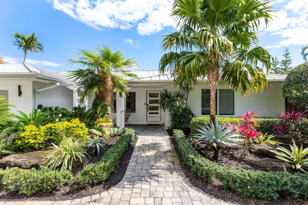 Foto principal - 801 NW 4th Ave
