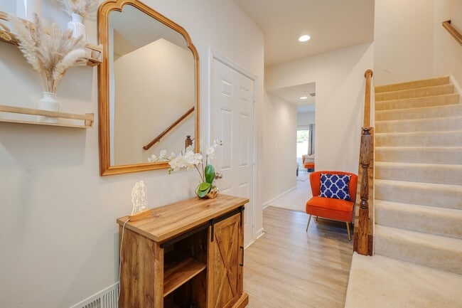 Building Photo - UPSCALE 3 BEDROOM 3.5 BATH HOME IS AVAILABLE NOW IN UPPER MARLBORO!
