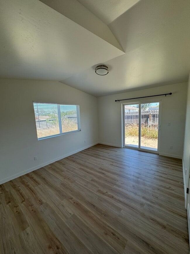 Building Photo - Brand-New 2-Bedroom ADU with Private Yard ...