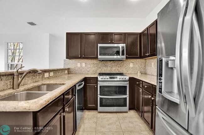 Foto del edificio - 9081 SW 169th Ct