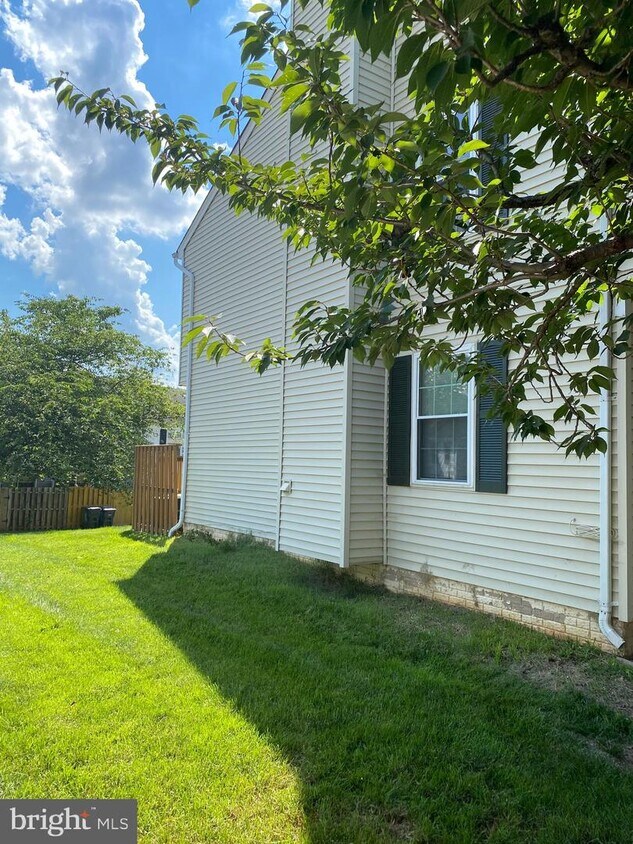 Primary Photo - 8616 Braxted Ln