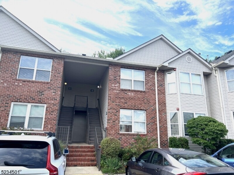 17 Jennifer Dr, East Hanover, NJ 07936 House Rental in East Hanover