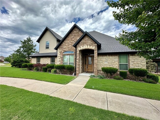 Building Photo - 5732 Dancing Rabbit Dr