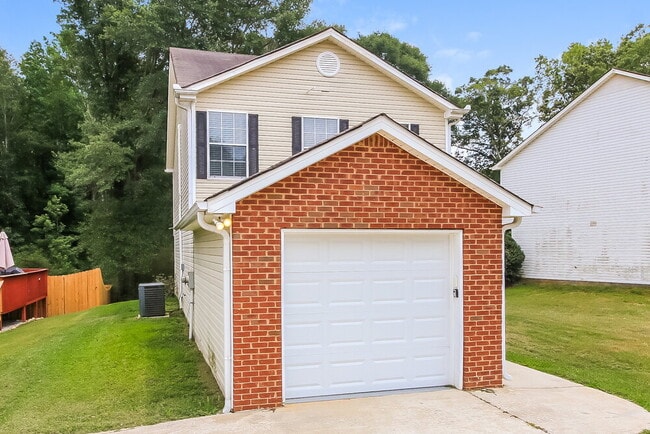 Foto del edificio - 1660 Riverchase Cir NE