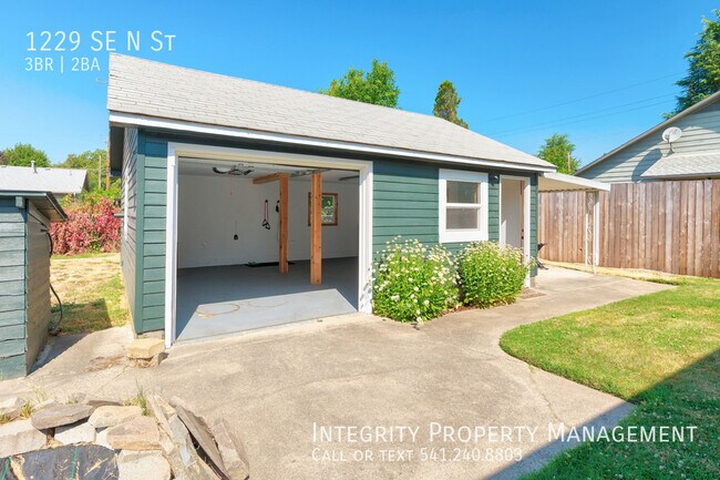 Foto del edificio - 1229 SE N St