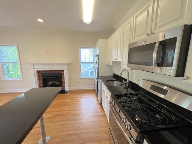 Building Photo - 3 bedroom in Cambridge MA 02138