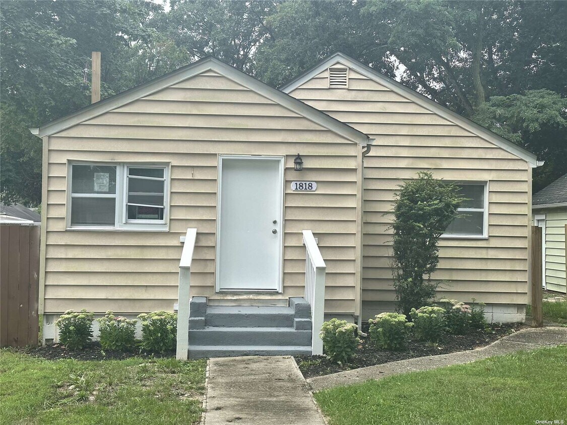 Foto principal - 1818 Heckscher Ave
