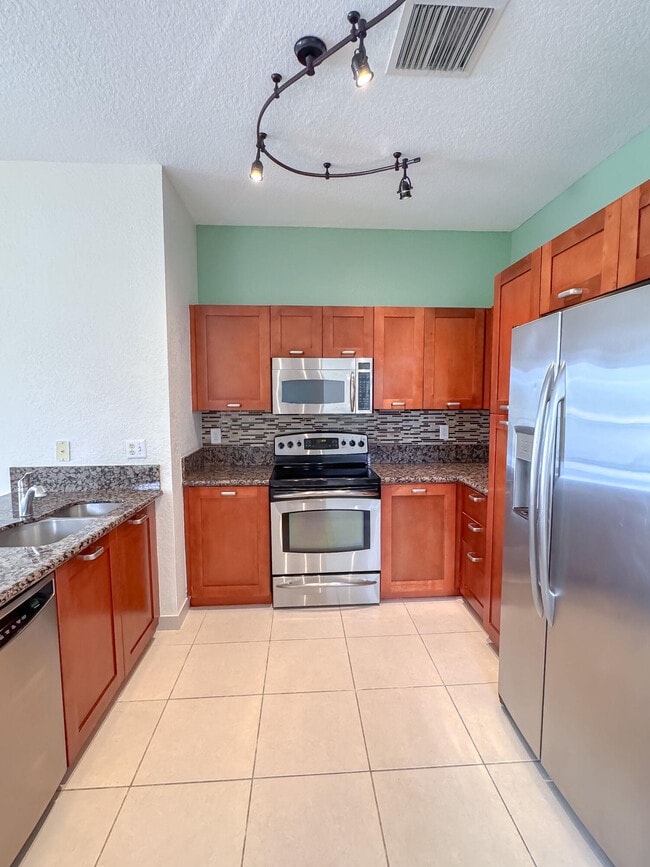 Building Photo - 55 SE Palermo