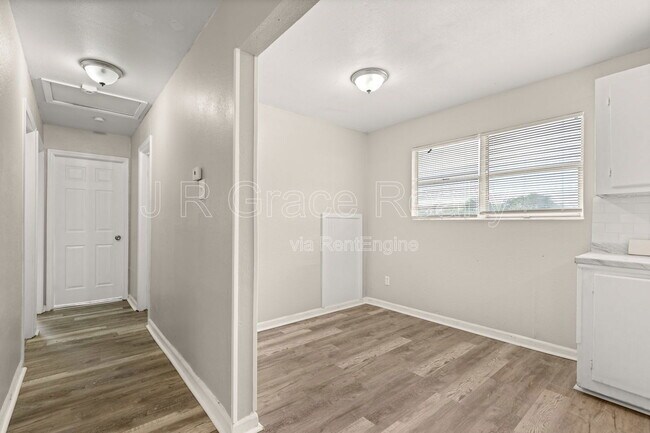 Foto del edificio - 4404 Pecan Ln