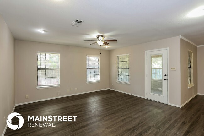 Foto del edificio - 1600 E Bankhead Dr