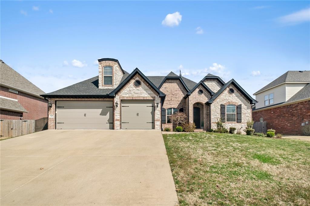 Foto principal - 3905 NE Cadbury Ave
