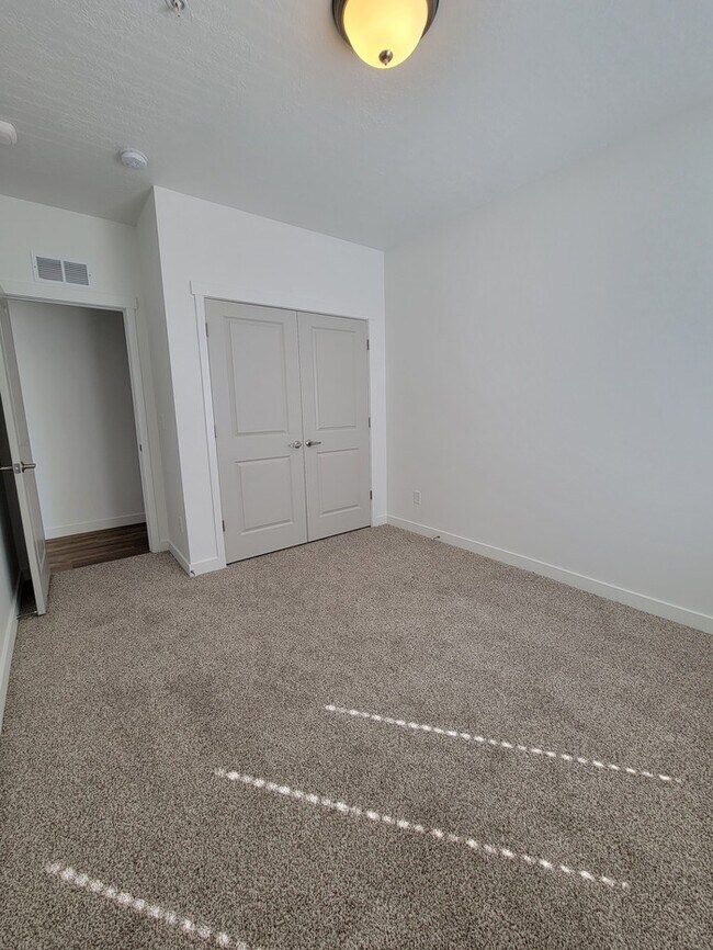 Building Photo - Amenities galore- Condo in Spanish Fork