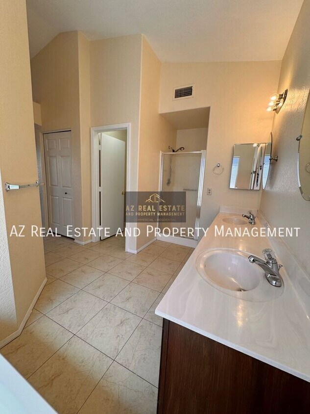 Photo - 8528 W Pershing Ave-