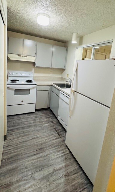 Foto del edificio - 3821 NW Chemult Pl