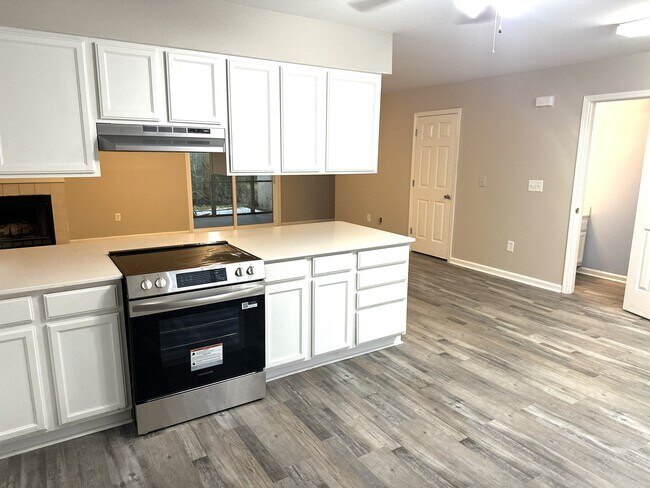 Building Photo - 178 Beaver Pond Loop