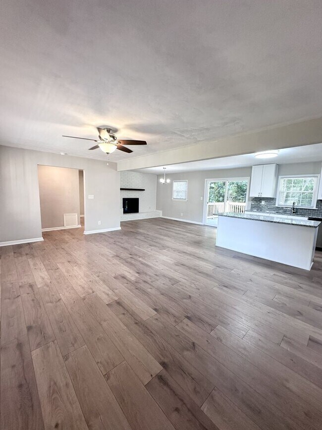 Building Photo - Waterfront Living in Chesapeake – Serene Views & Prime Location