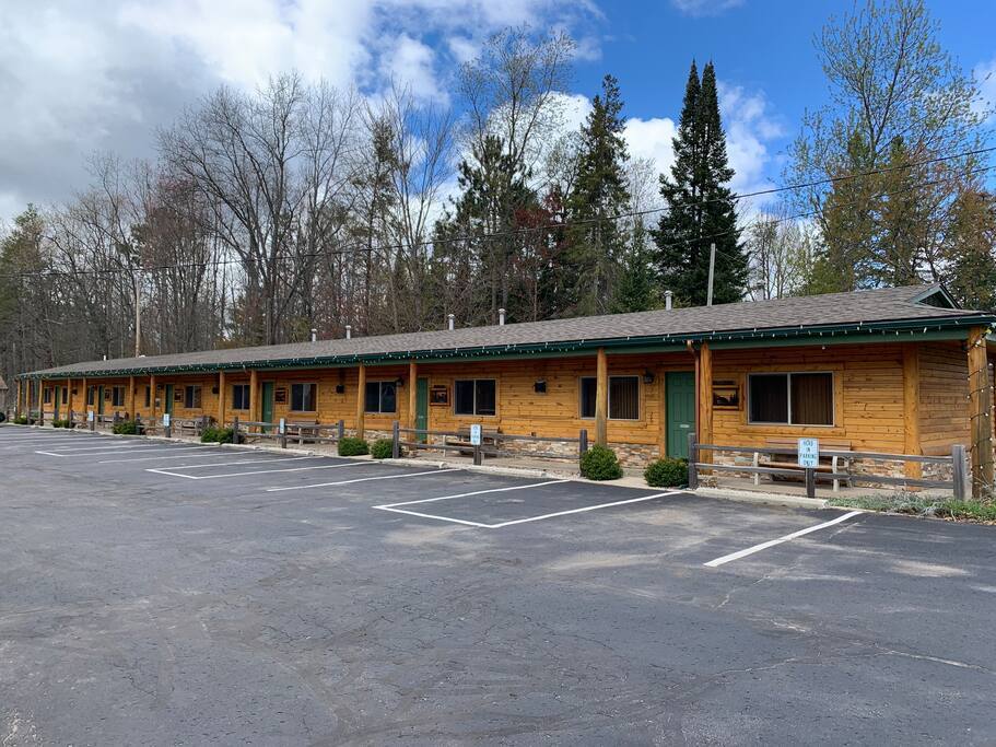 4846 S Straits Hwy Unit Wolverine, Indian River, MI 49749 Condo for