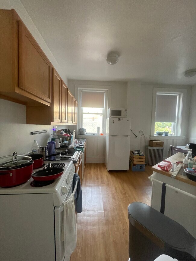 Foto del edificio - 1583 Beacon St