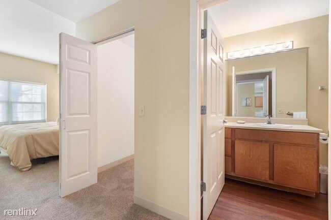 Building Photo - 2 br, 2 bath Condo - 16851 Harlem Ave