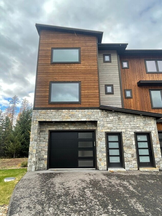 Foto principal - Whitefish Landing Town House